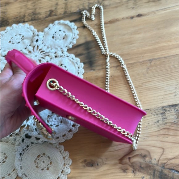Vibrant Pink Mini Bag with Gold Beetle clasp and Chain Strap - Picture 7 of 7